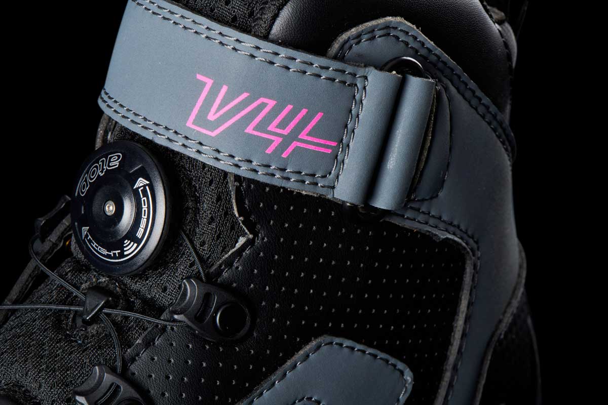 00P_3138_150_details_0_3138-150_4_1757514422